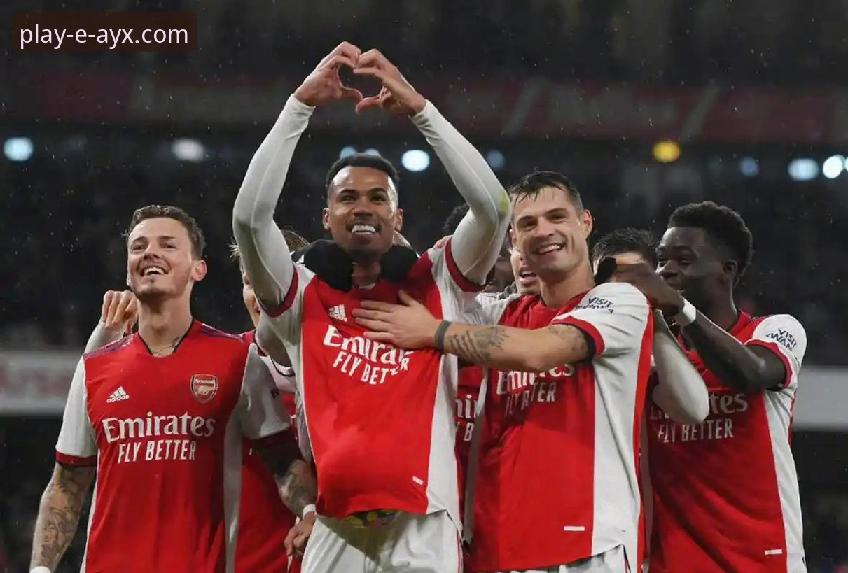 利物浦客场3-1力克狼队晋级足总杯八强：一场流畅直播背后的战术解析与平台体验